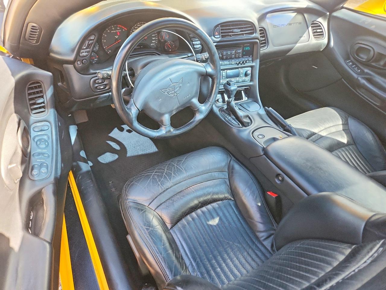 2004 CHEVROLET CORVETTE photo 22