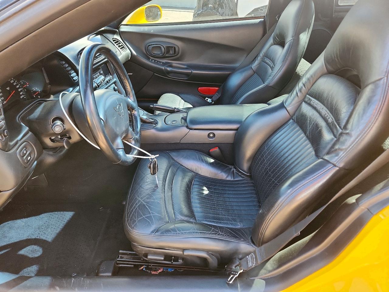 2004 CHEVROLET CORVETTE photo 19