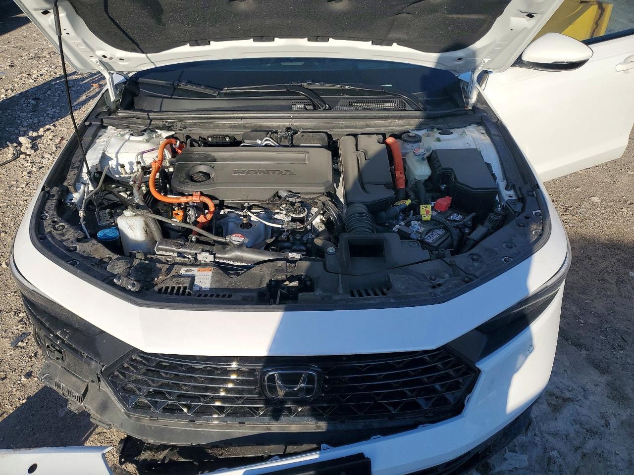 2025 HONDA ACCORD TOURING HYBRID photo 11