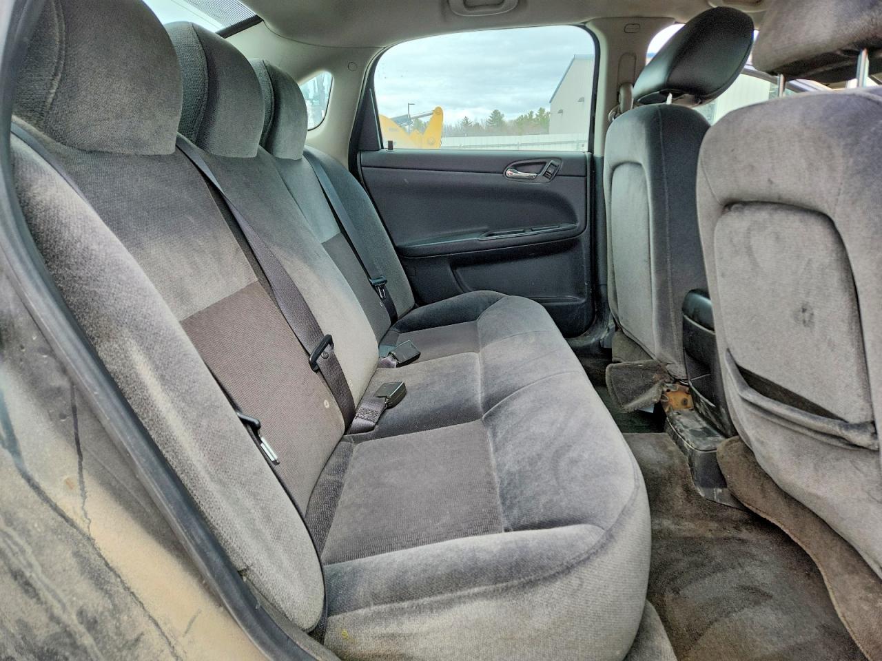 2011 CHEVROLET IMPALA LT photo 19