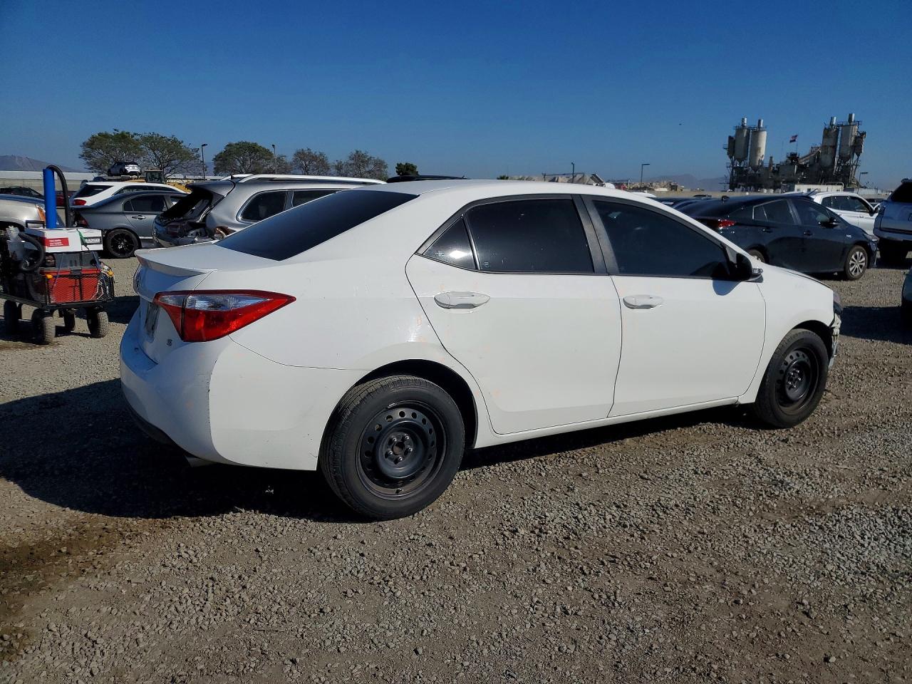 2016 TOYOTA COROLLA S photo 3