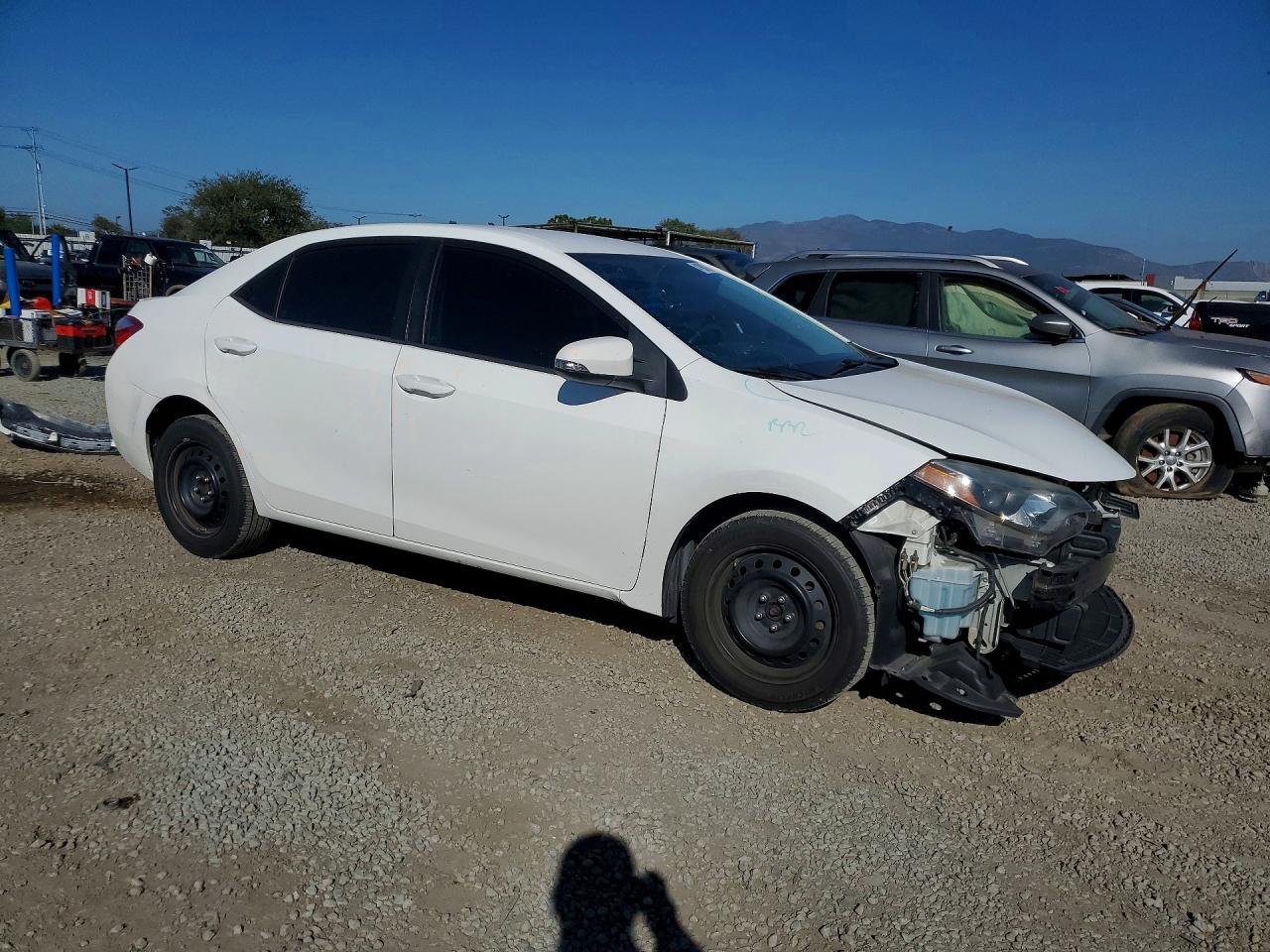 2016 TOYOTA COROLLA S photo 4