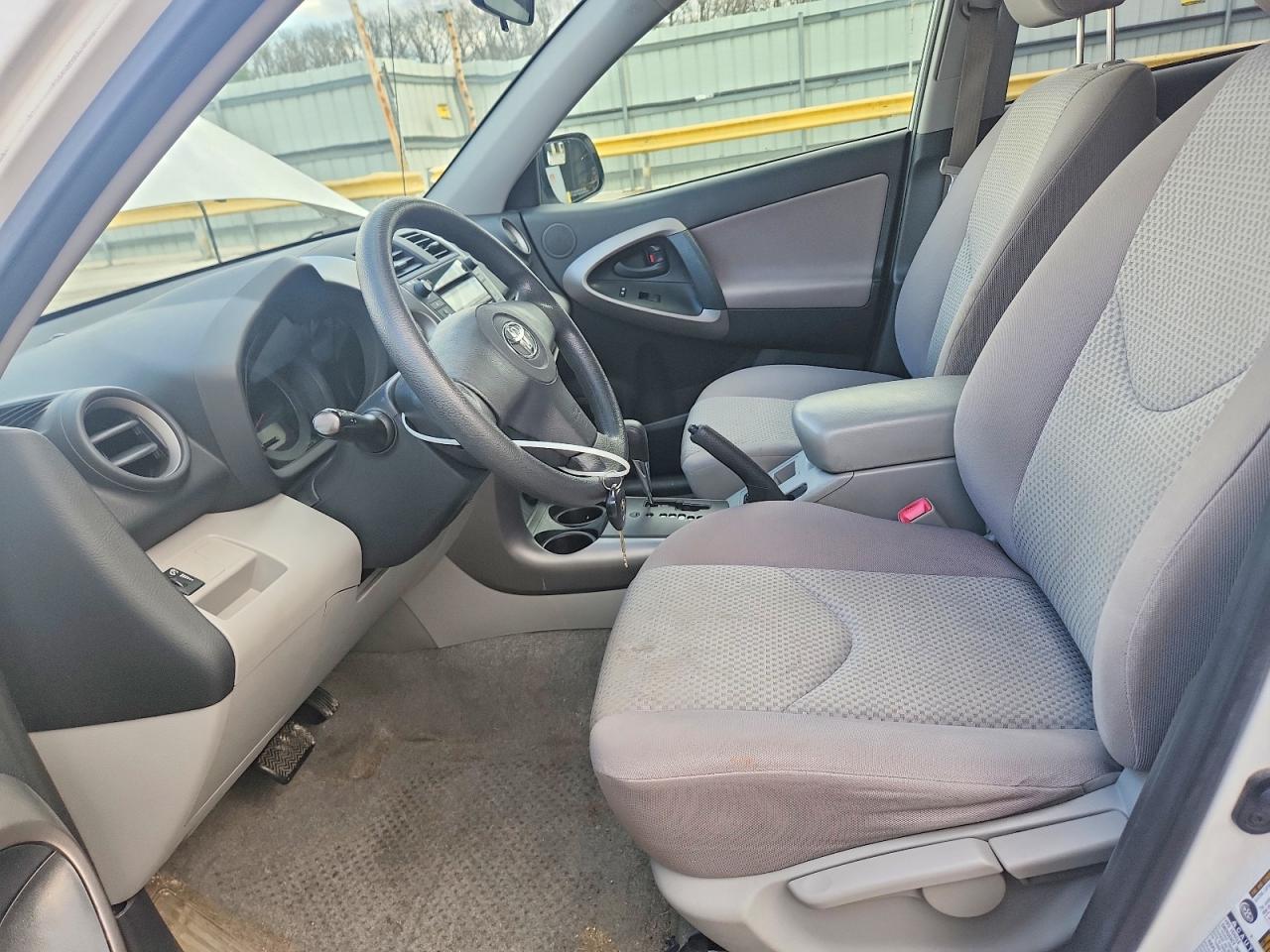 2008 TOYOTA RAV4 BASE photo 7