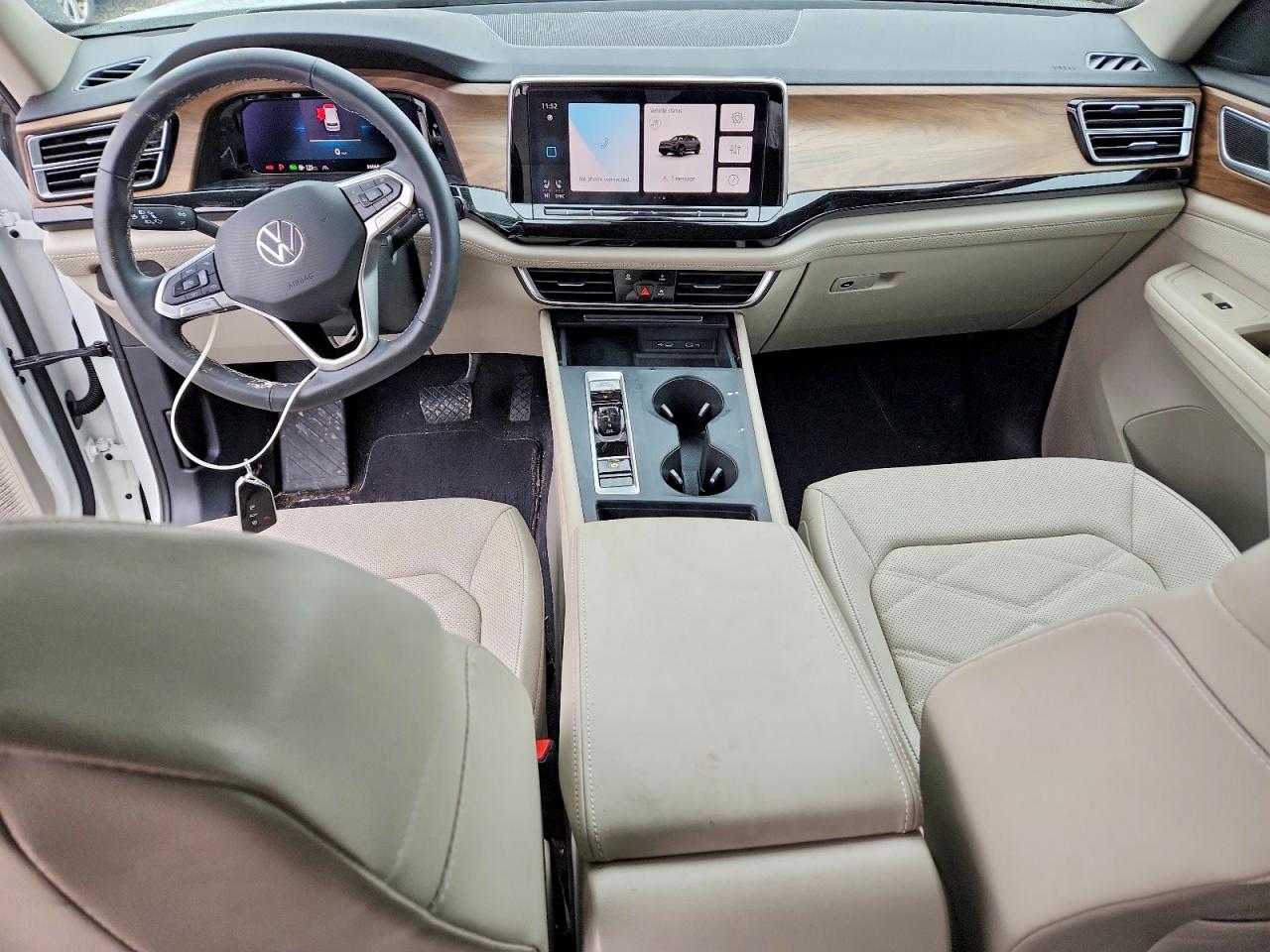 2024 VOLKSWAGEN ATLAS SE photo 8
