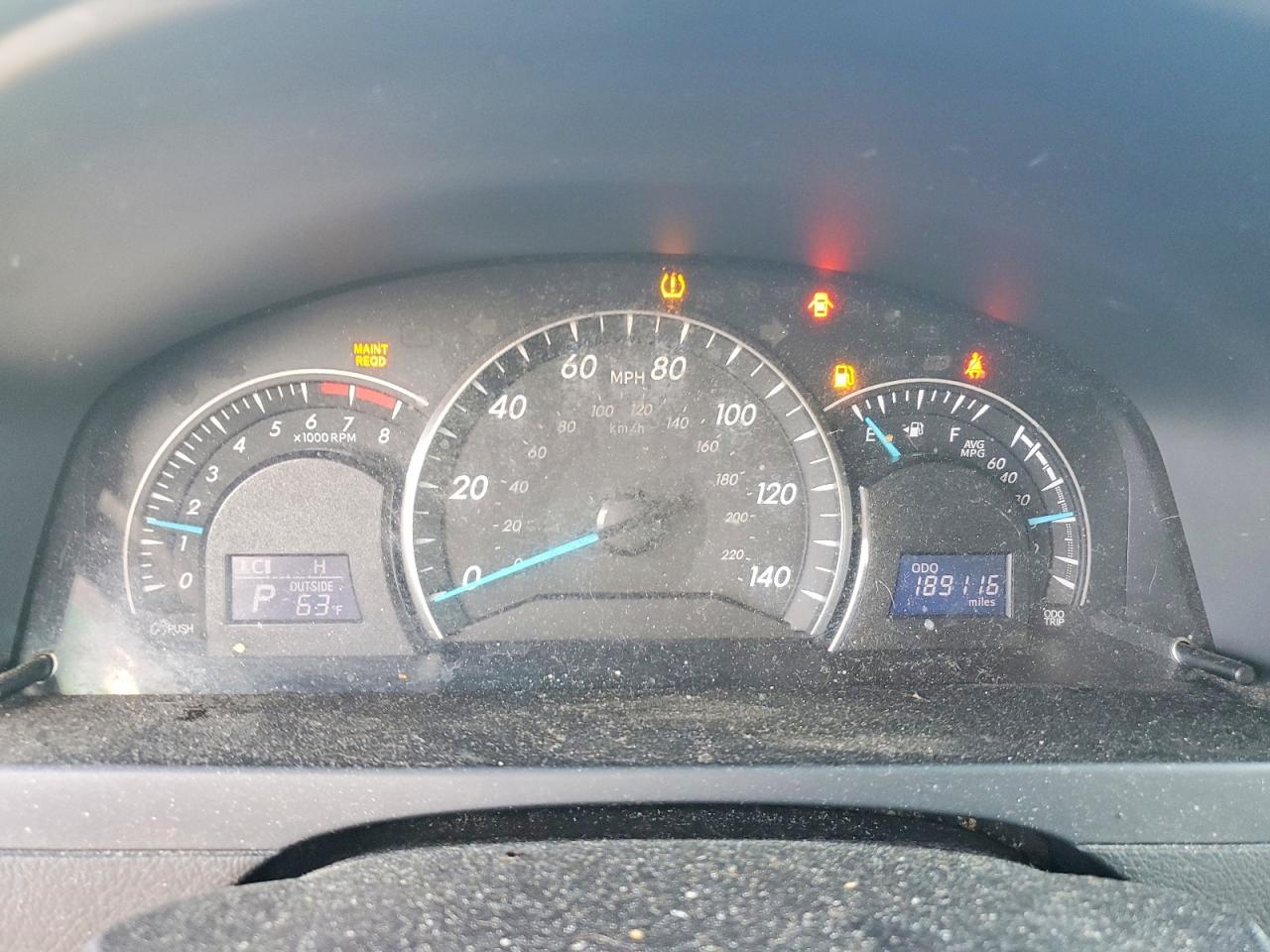 2014 TOYOTA CAMRY LE photo 9
