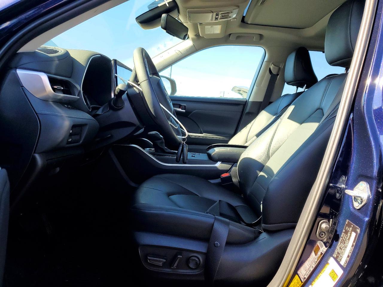 2025 TOYOTA HIGHLANDER HYBRID XLE photo 19