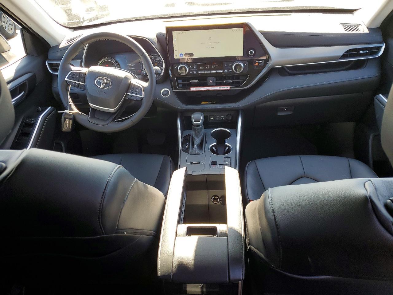 2025 TOYOTA HIGHLANDER HYBRID XLE photo 22