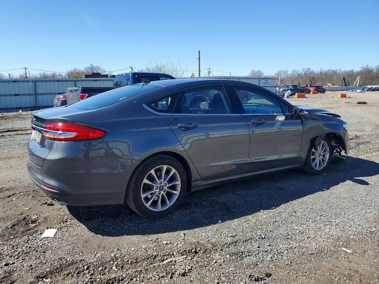 2017 FORD FUSION SE photo 7