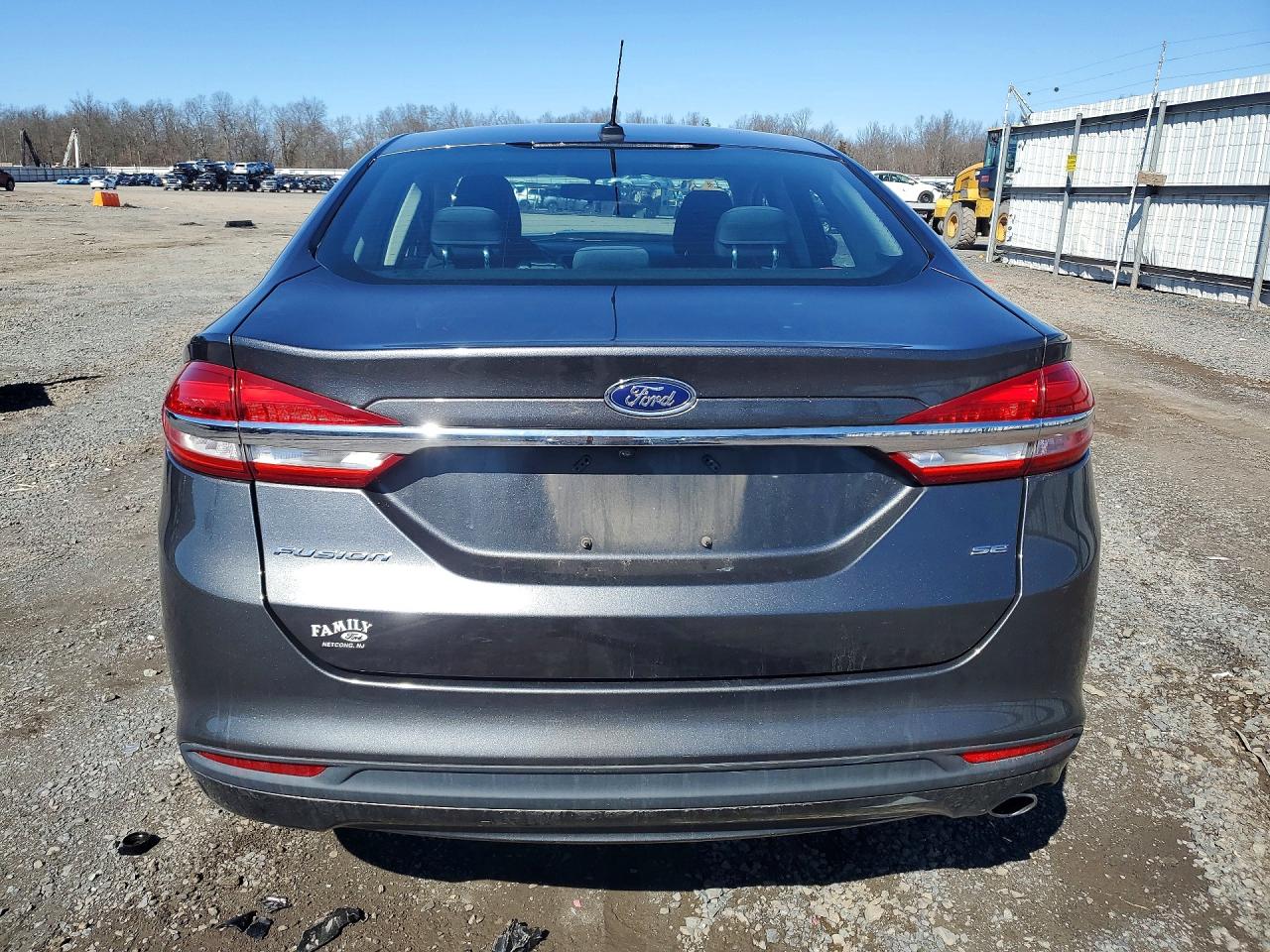 2017 FORD FUSION SE photo 16