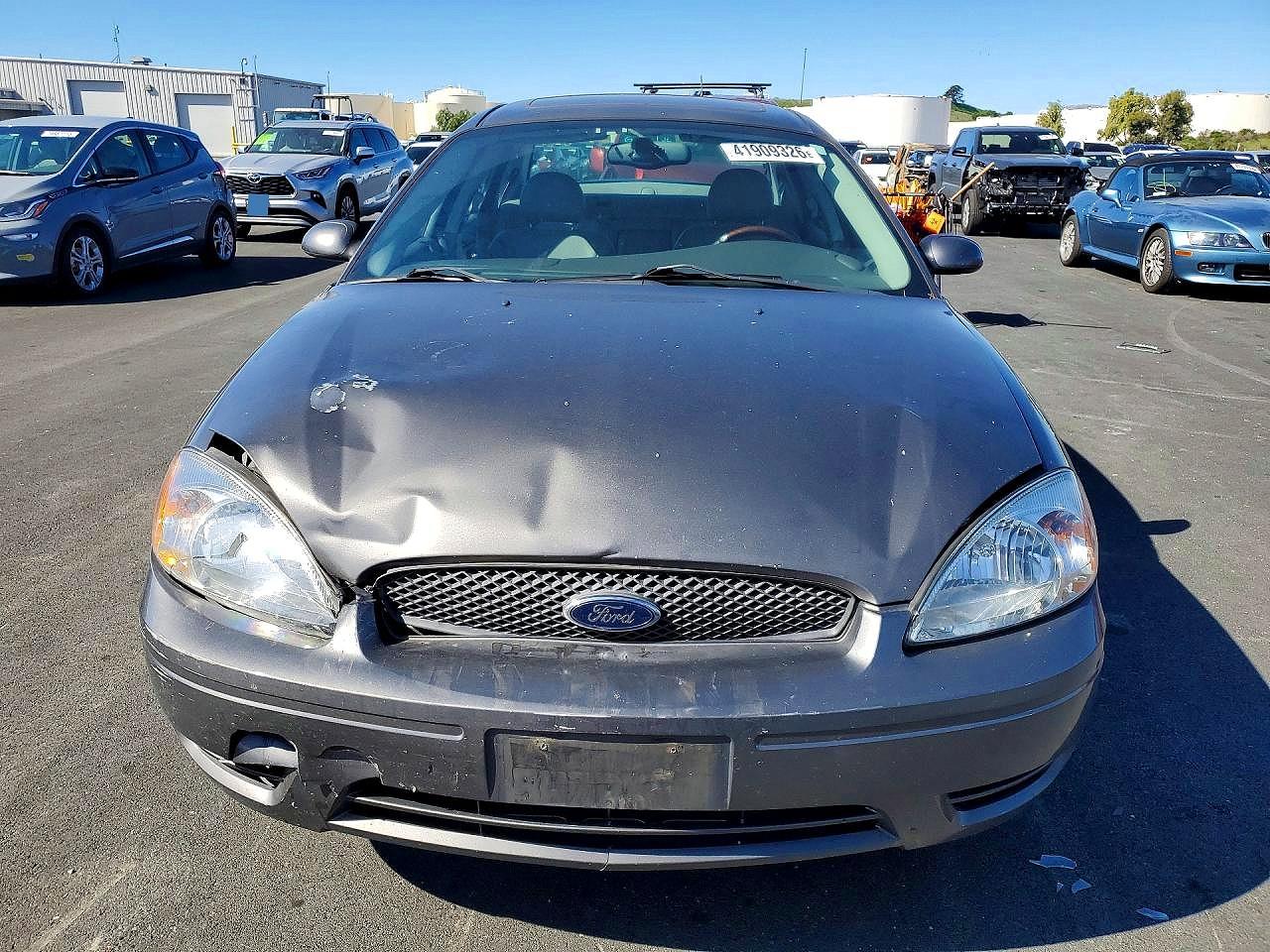2005 FORD TAURUS SEL photo 5