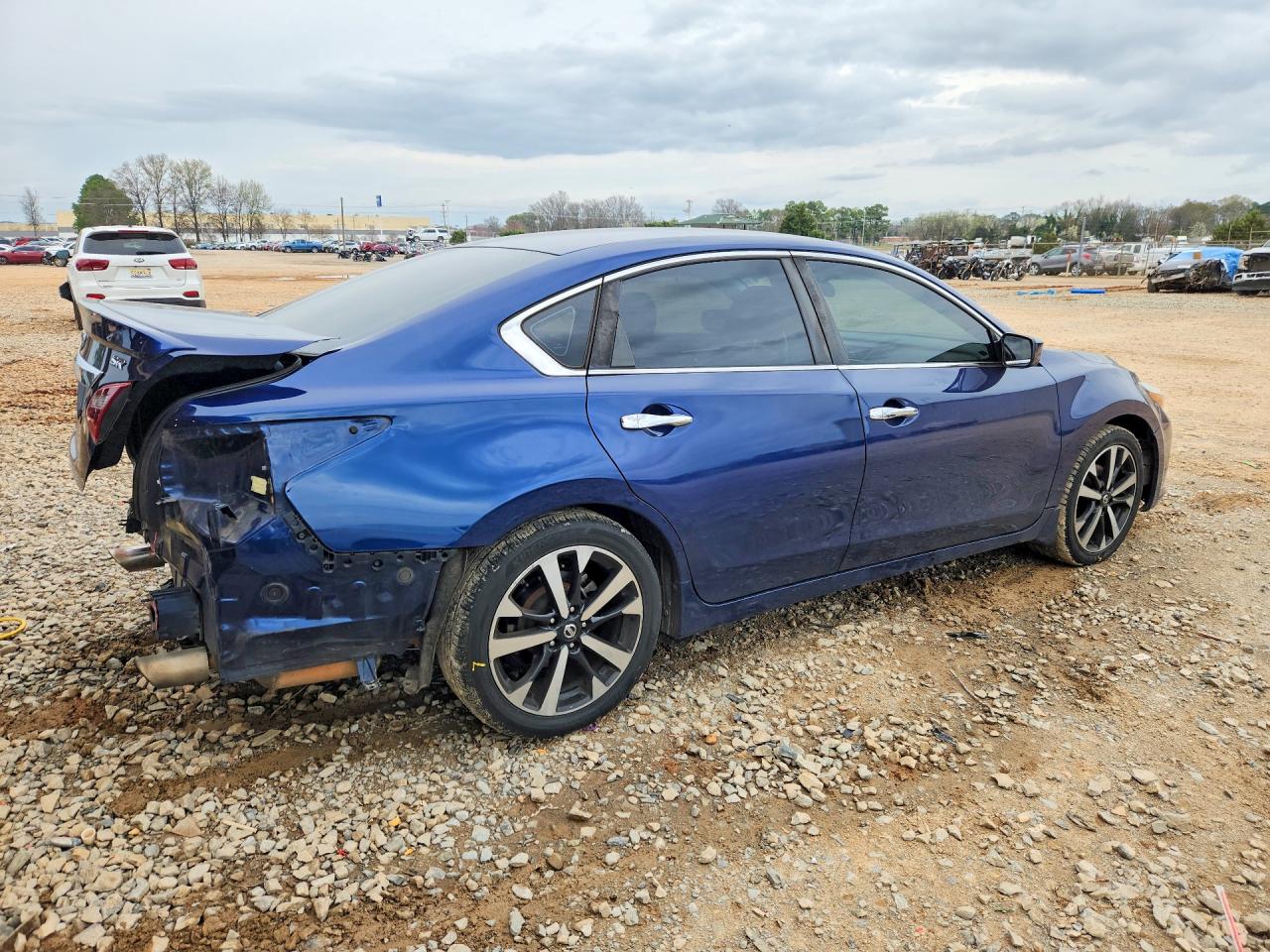 2018 NISSAN ALTIMA 2.5 SR photo 3