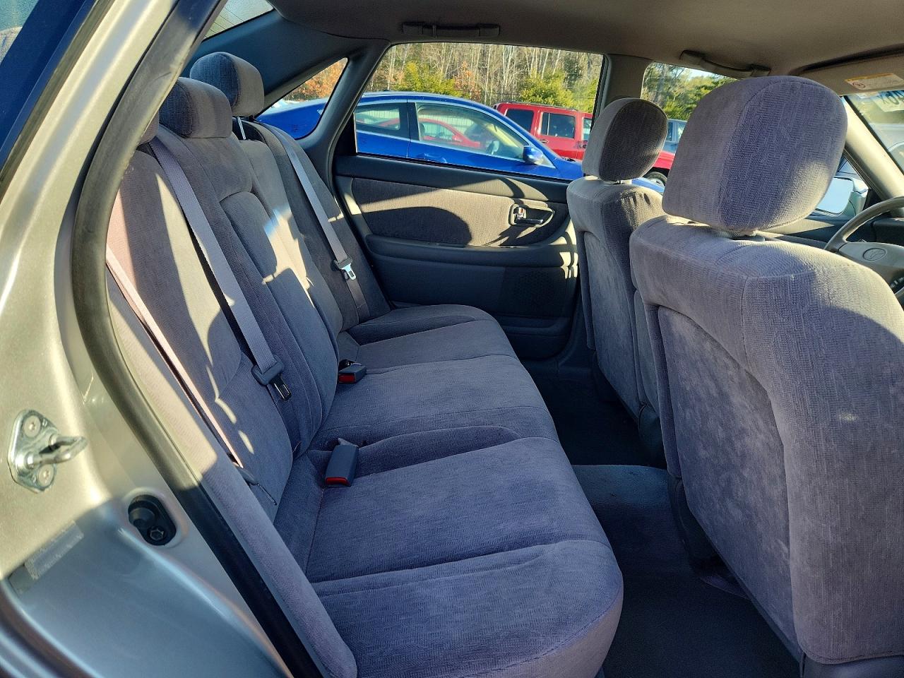 2000 TOYOTA AVALON photo 10