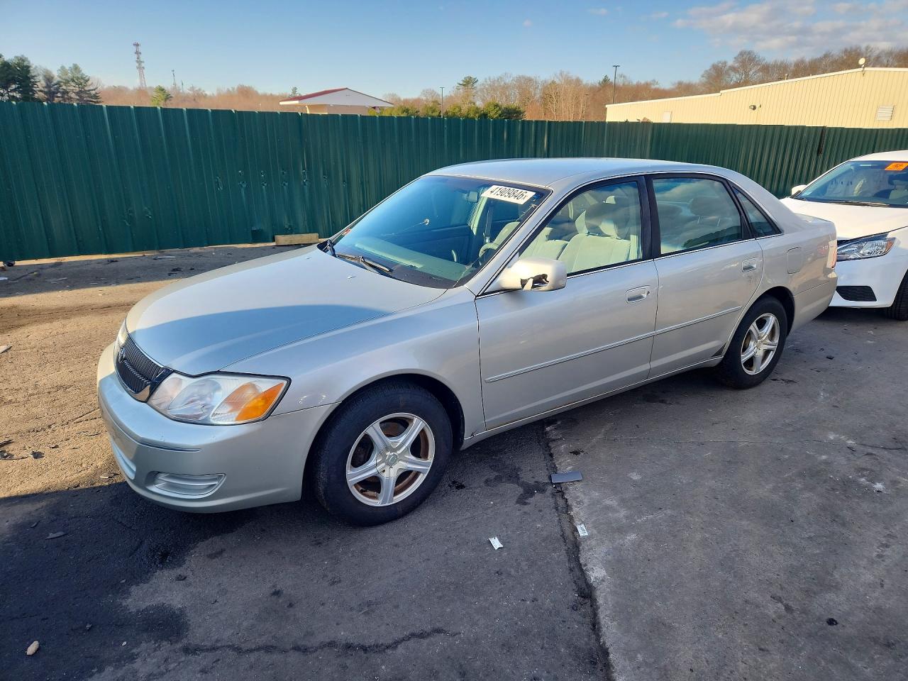 2000 TOYOTA AVALON