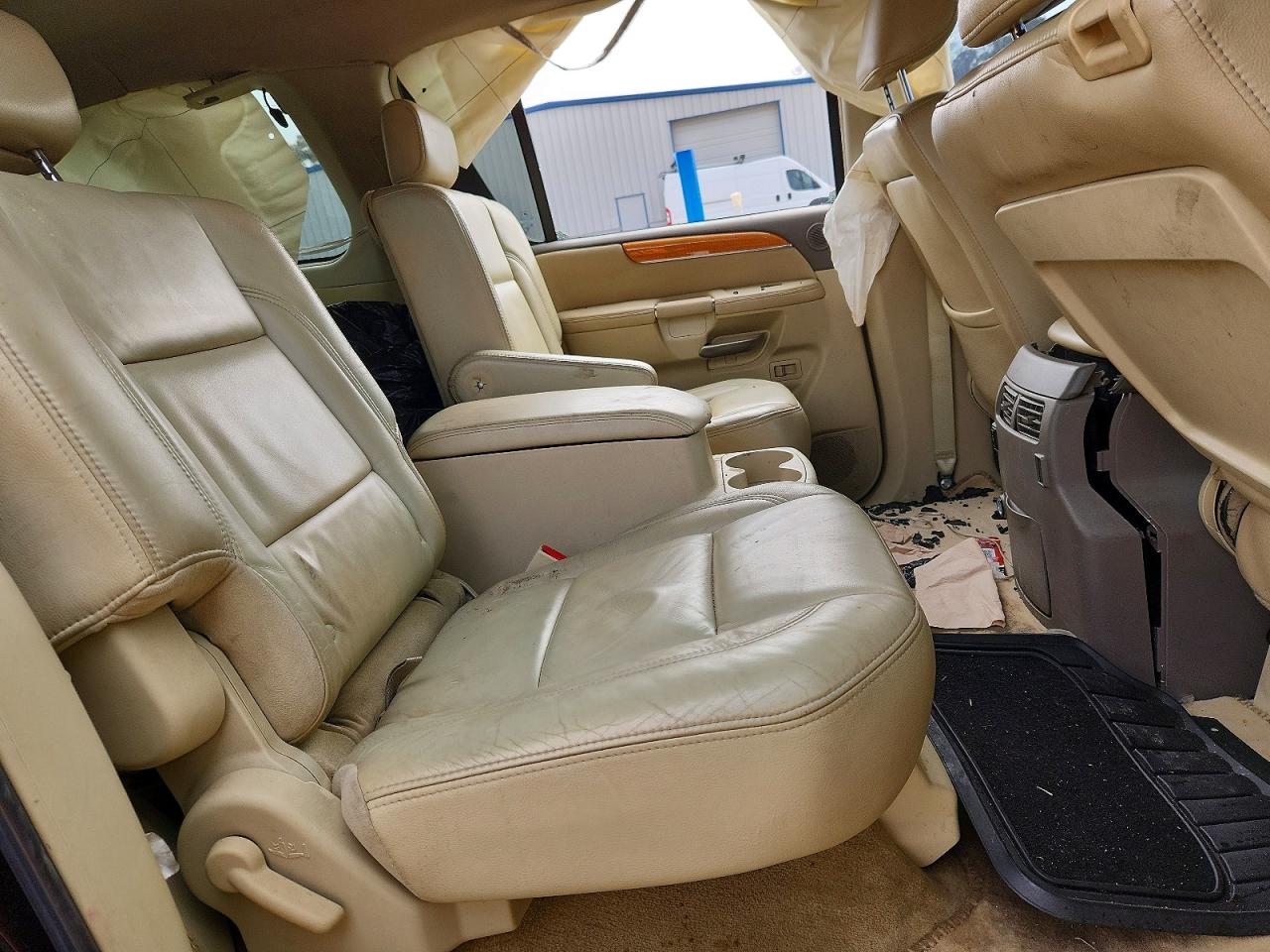 2008 INFINITI QX56 BASE photo 21