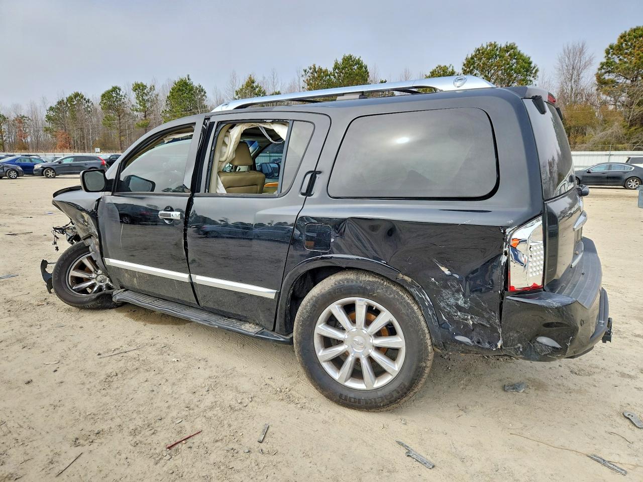 2008 INFINITI QX56 BASE photo 3