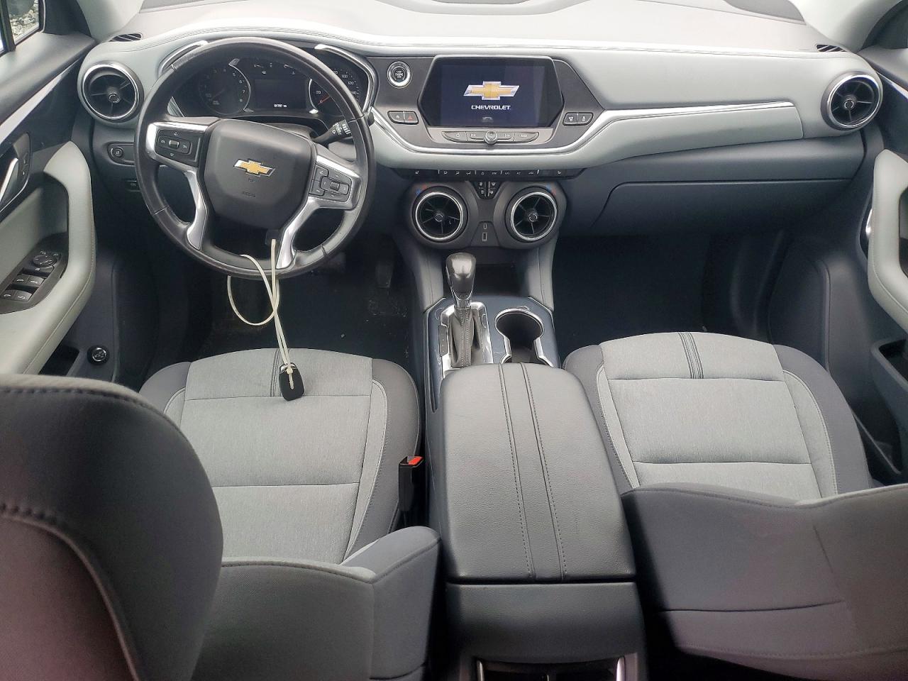 2020 CHEVROLET BLAZER 2LT photo 8