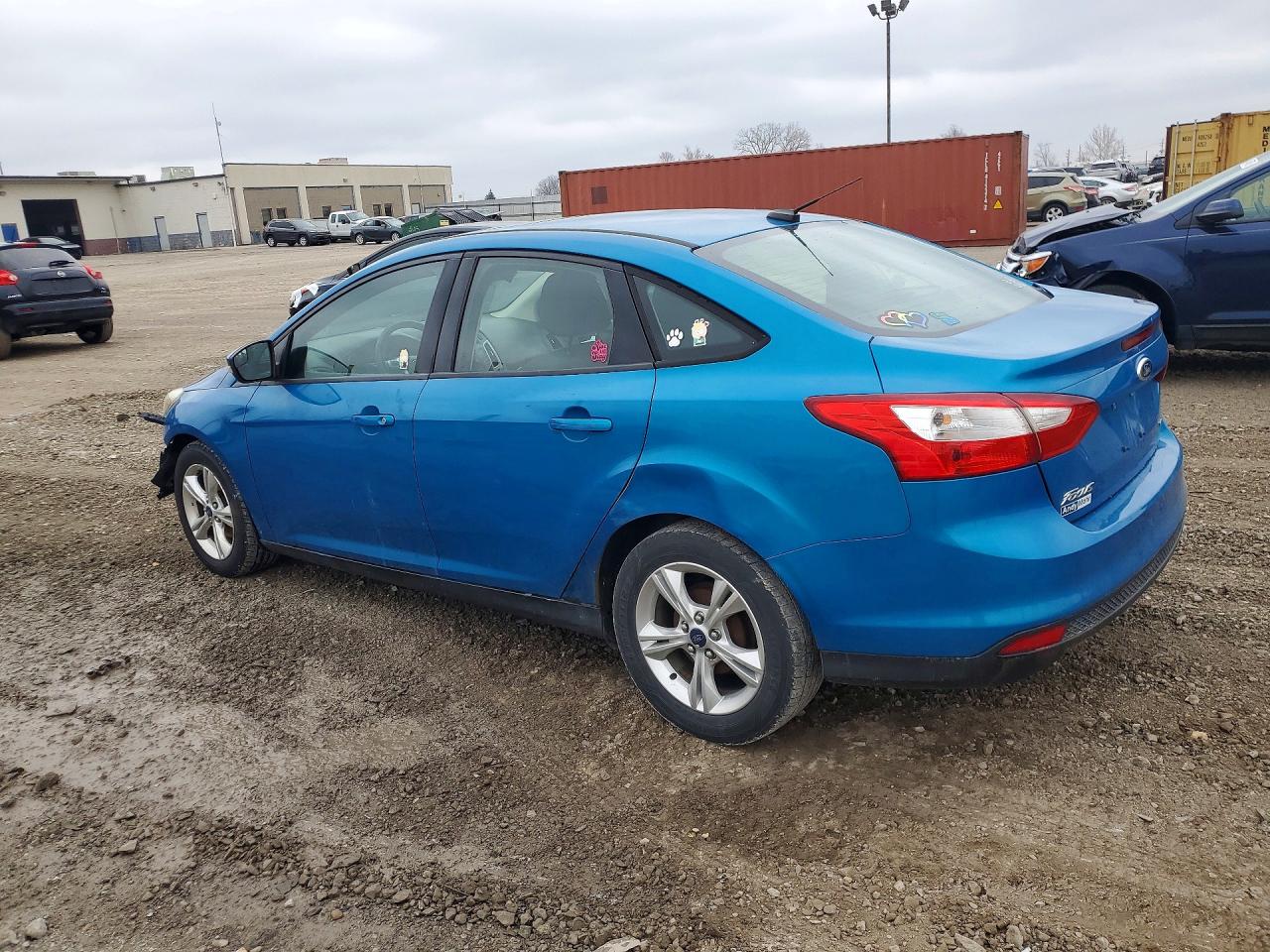 2013 FORD FOCUS SE photo 2