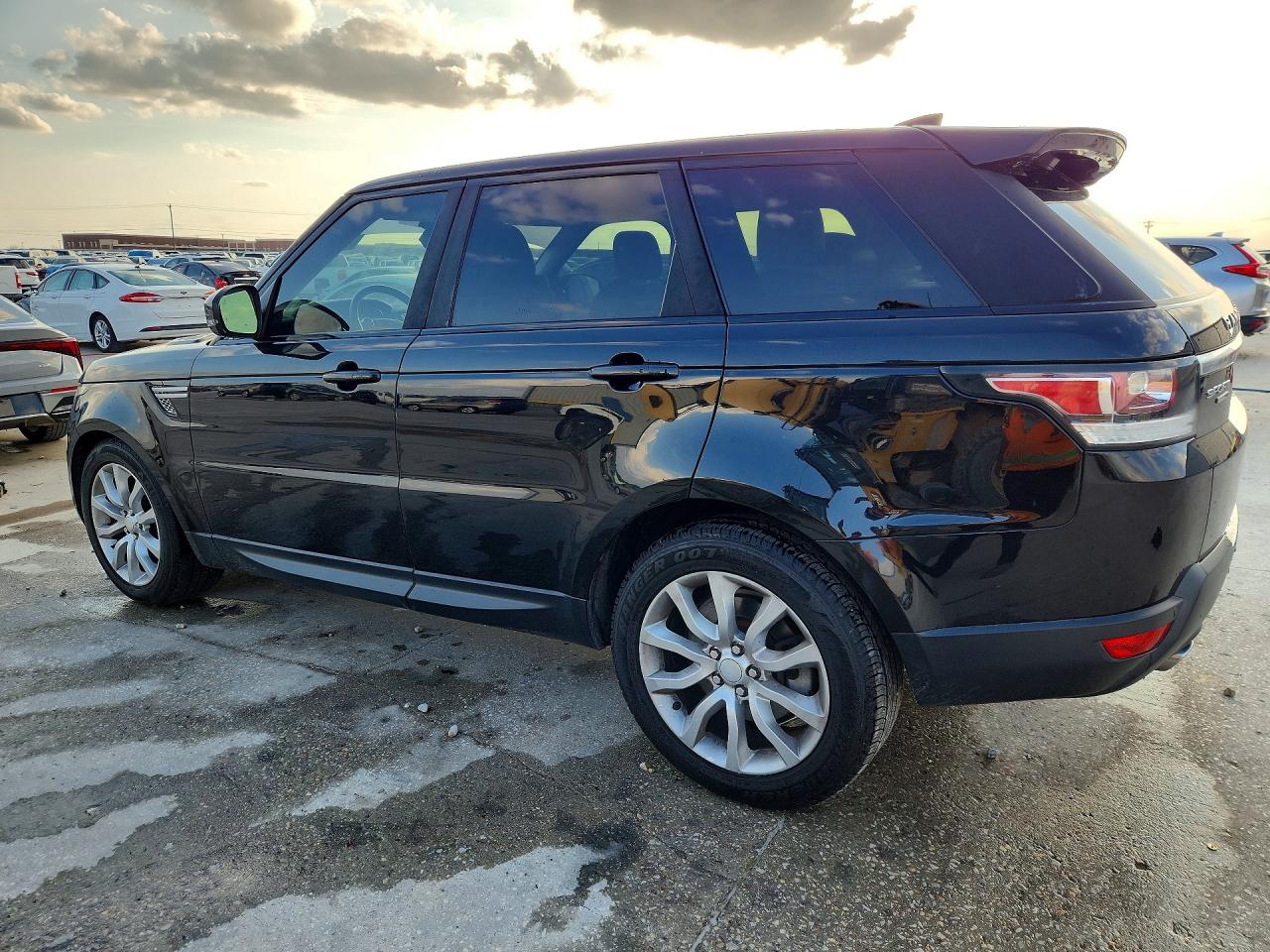 2017 LAND ROVER RANGE ROVER SPORT HSE photo 4