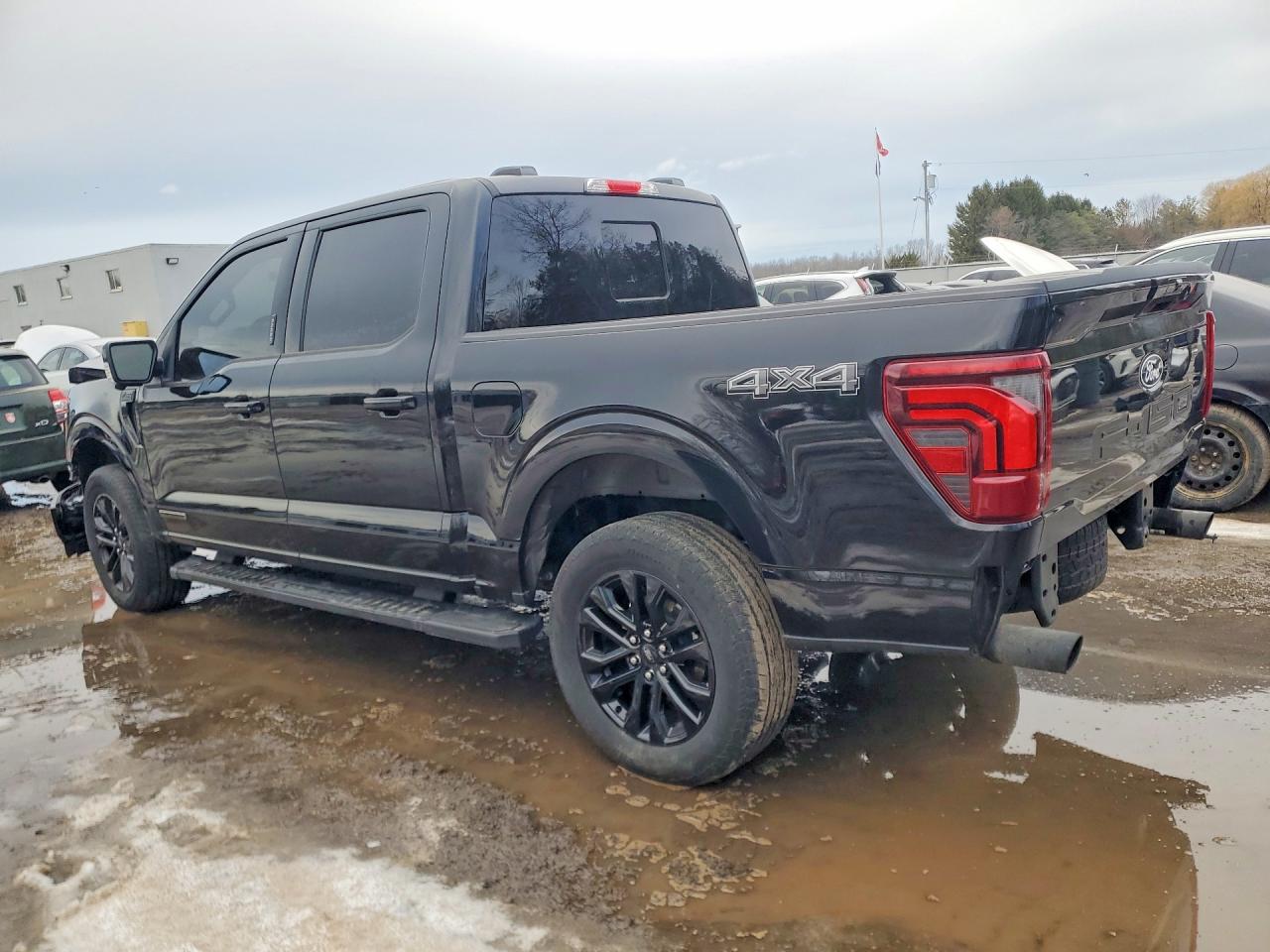 2024 FORD F150 LARIAT photo 2