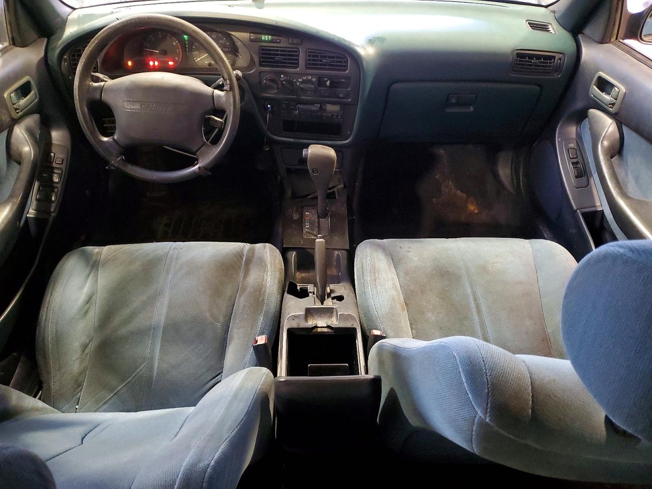 1993 TOYOTA CAMRY LE photo 15