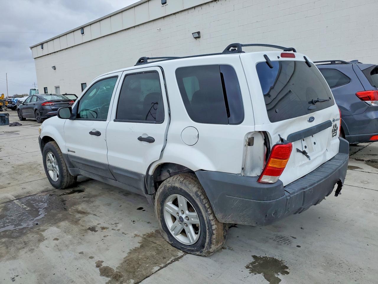 2005 FORD ESCAPE HEV photo 3