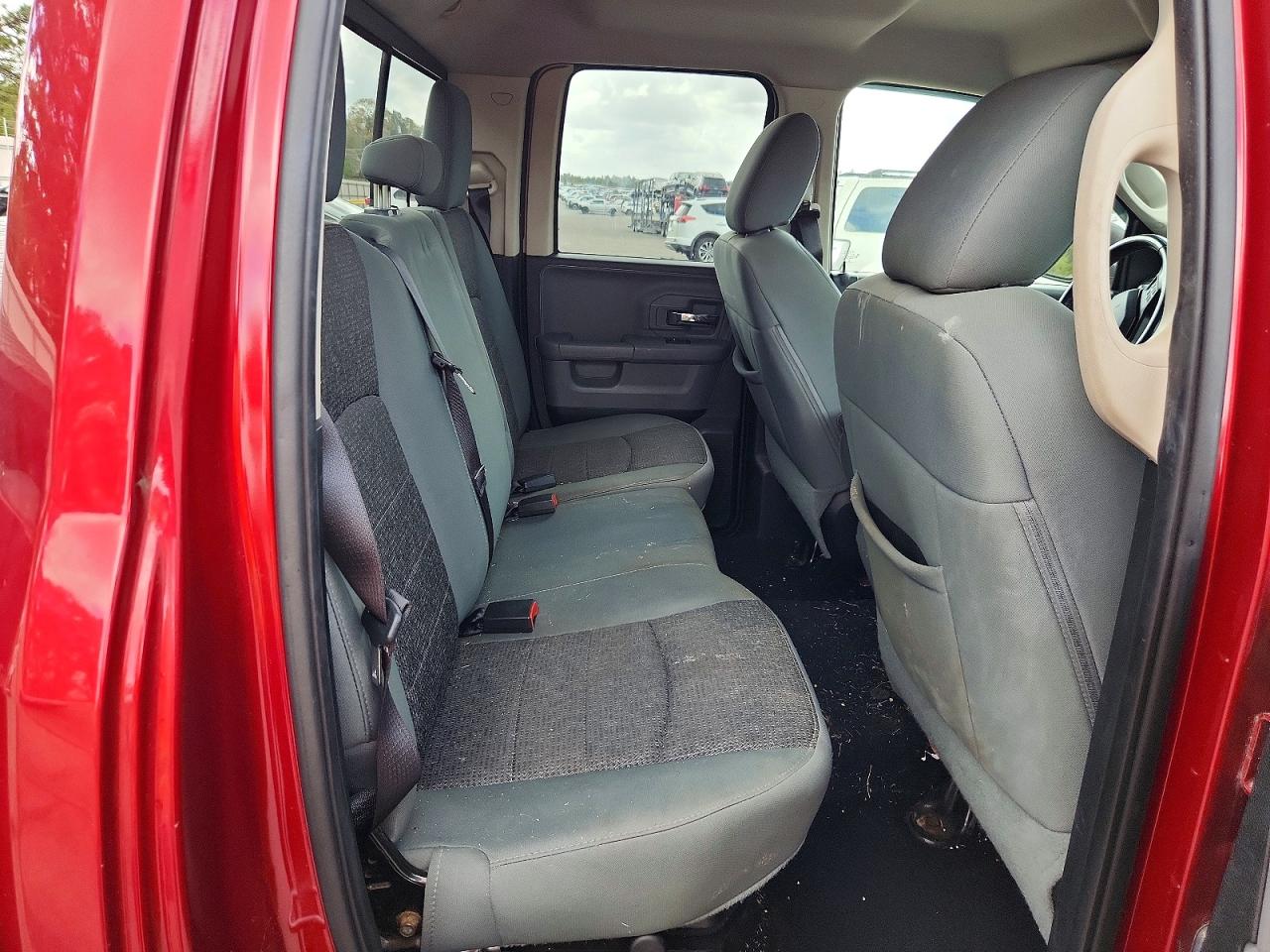 2015 RAM 1500 SLT photo 10