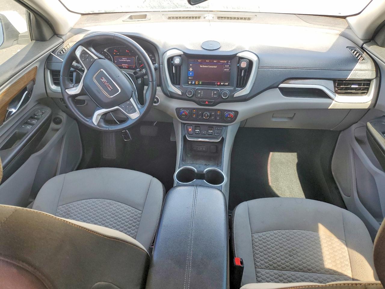 2020 GMC TERRAIN SLE photo 15