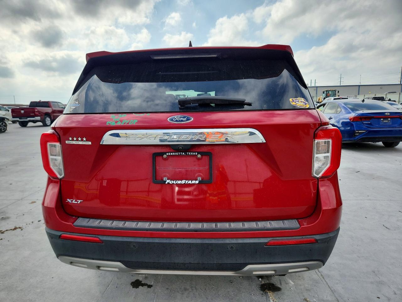 2021 FORD EXPLORER XLT photo 16