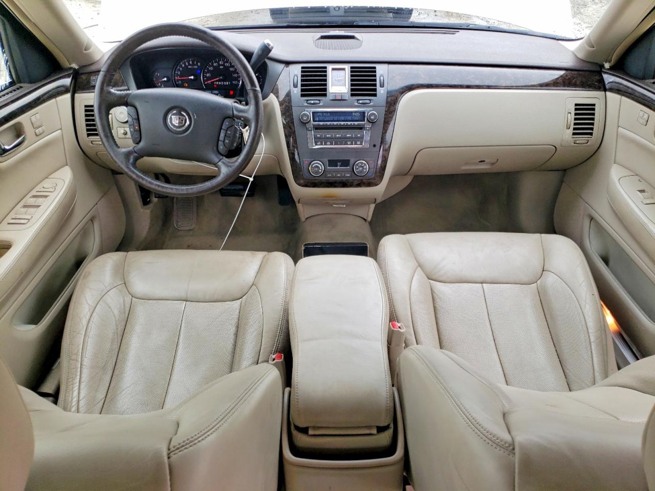 2008 CADILLAC DTS photo 22