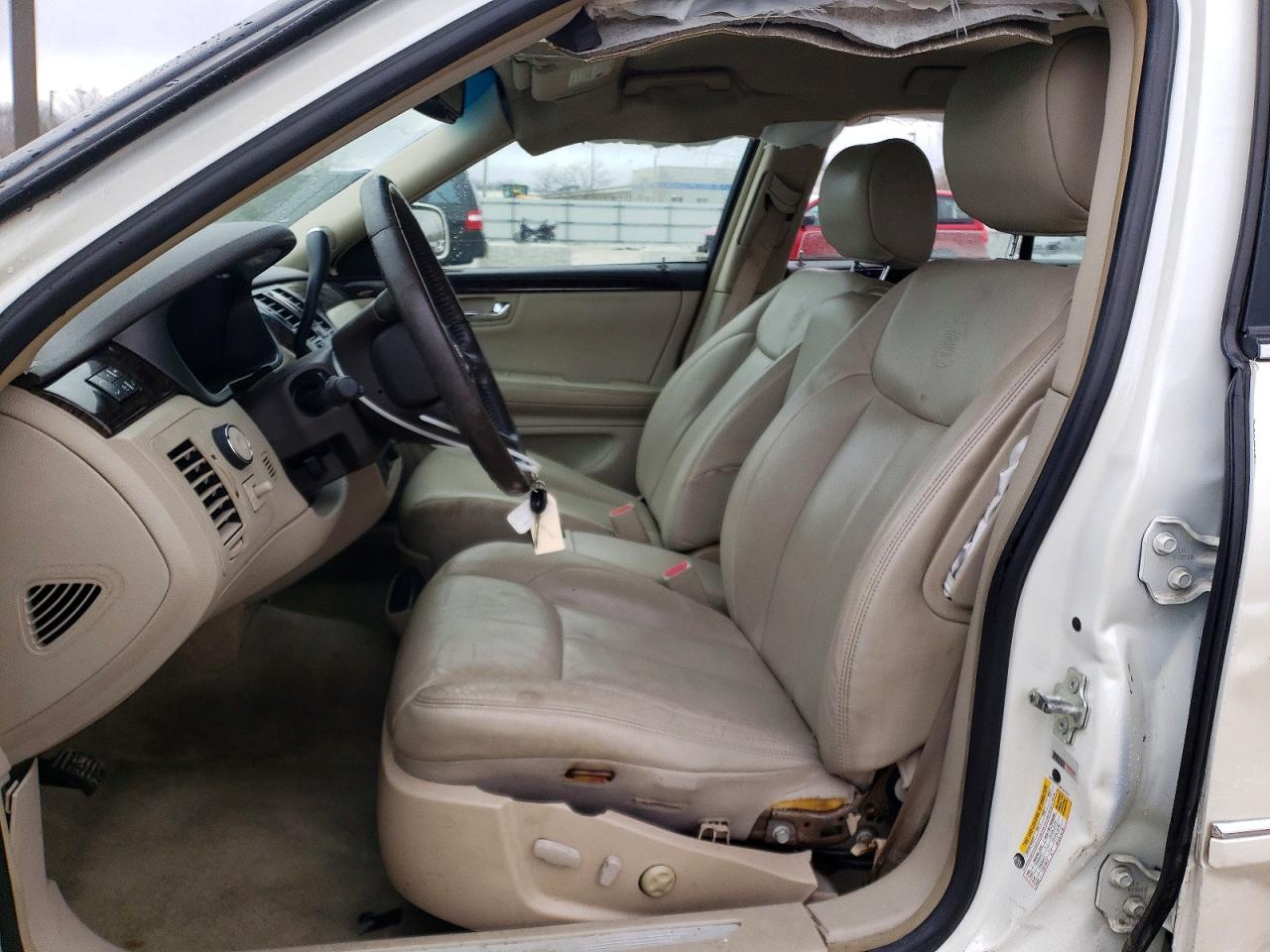 2008 CADILLAC DTS photo 19