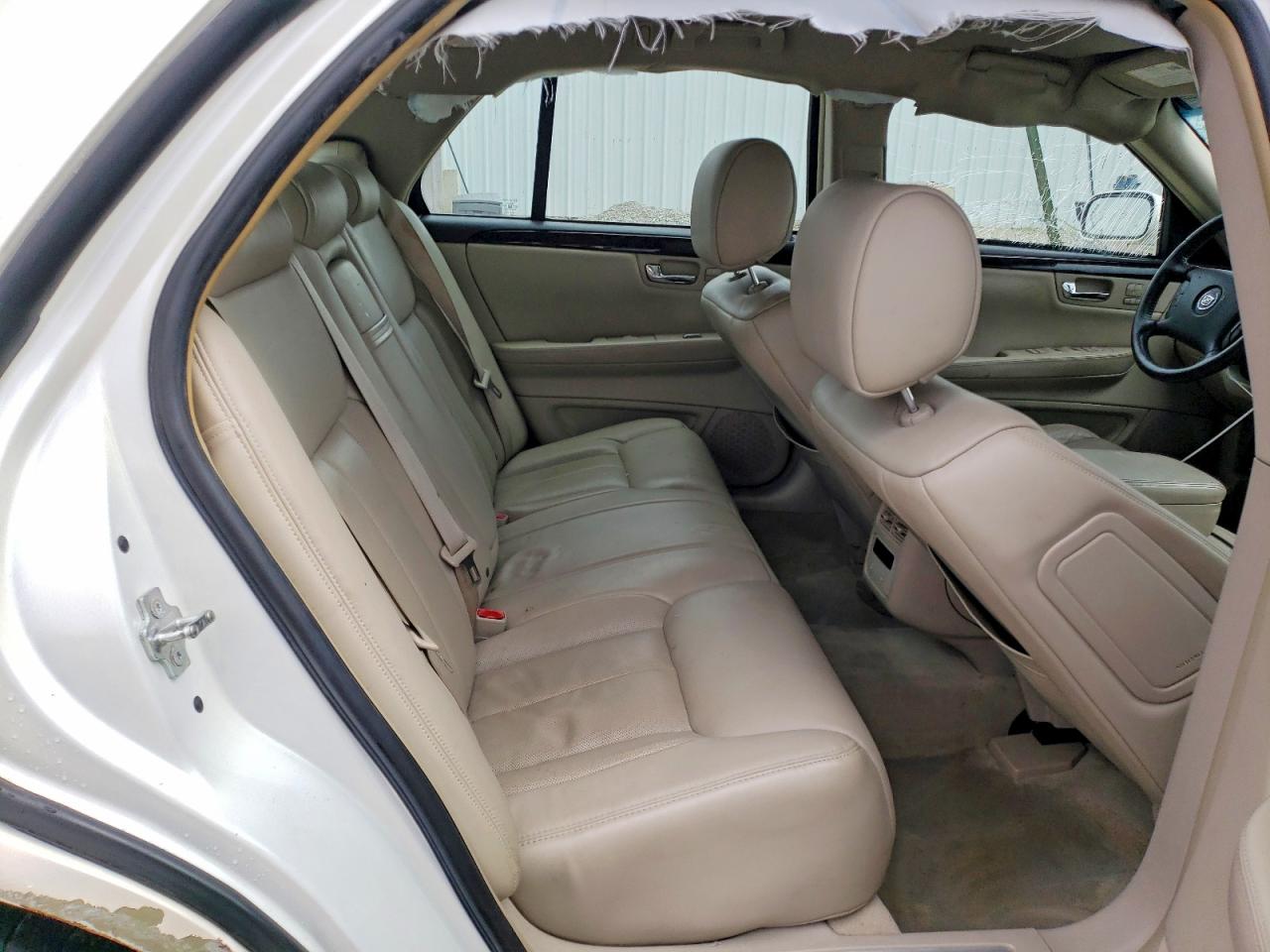 2008 CADILLAC DTS photo 28