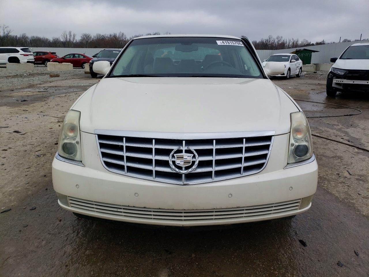 2008 CADILLAC DTS photo 13