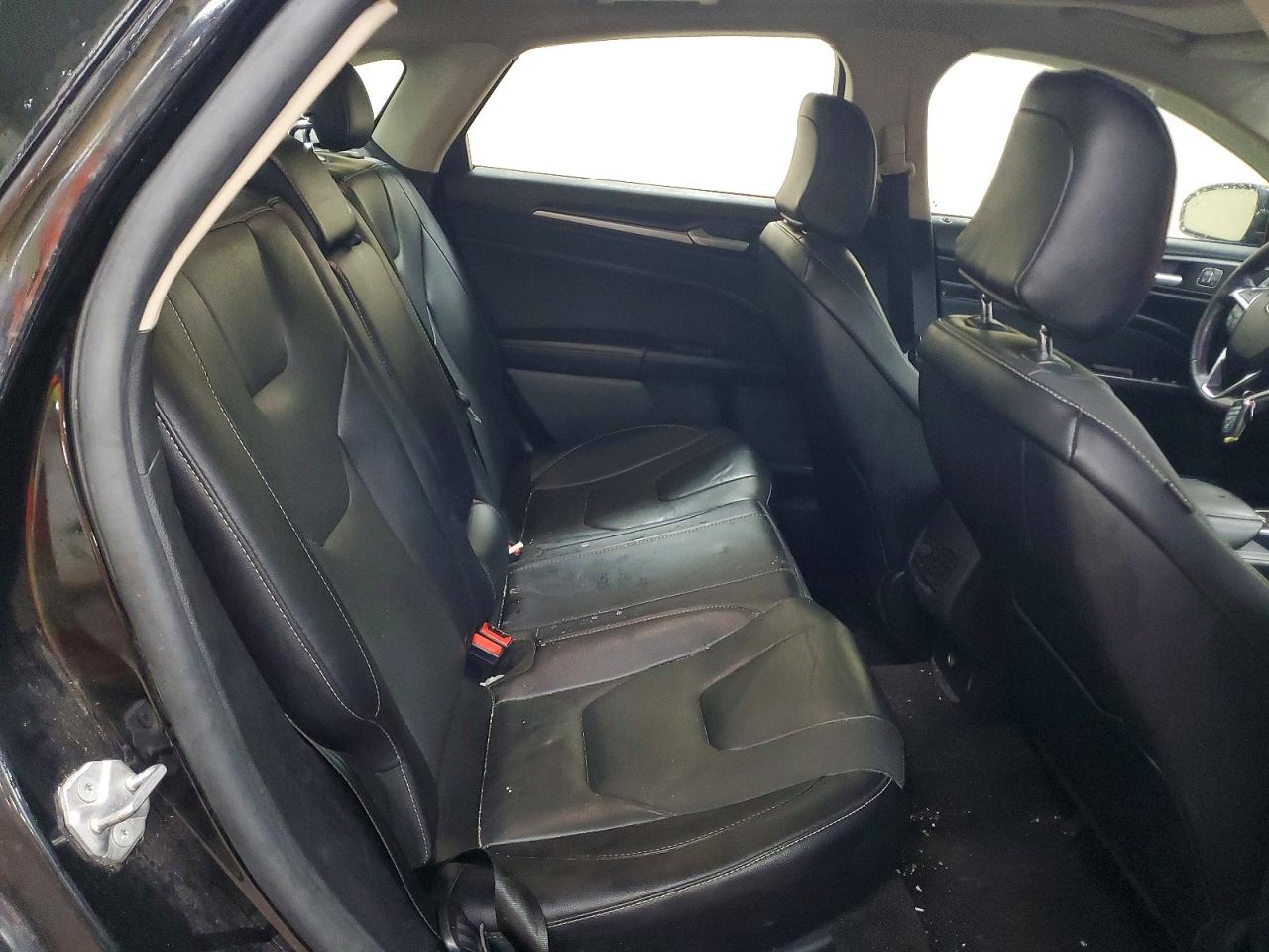 2020 FORD FUSION TITANIUM photo 19