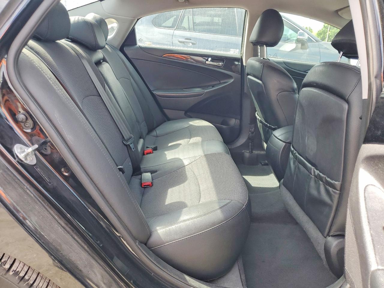 2014 HYUNDAI SONATA SE photo 28