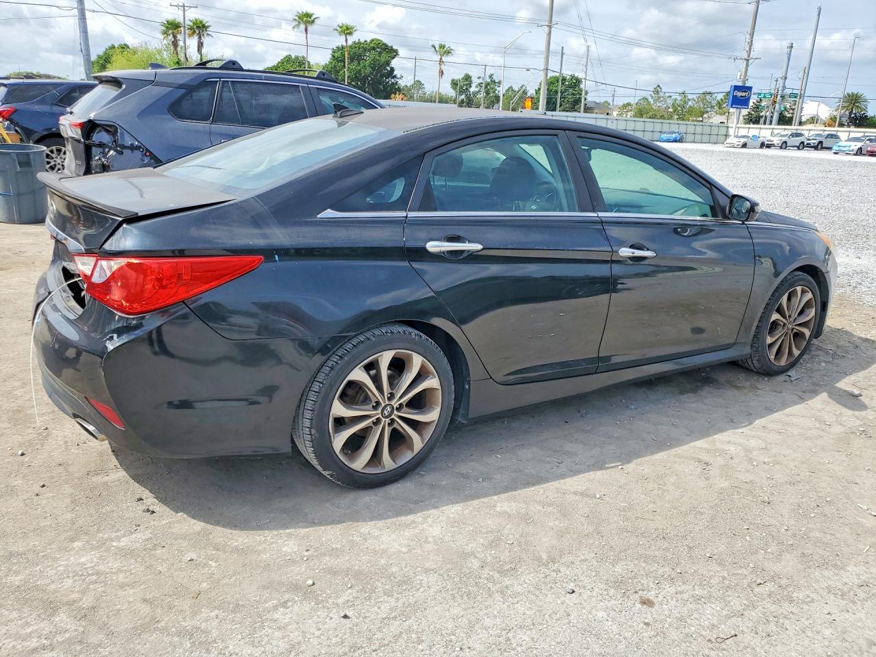 2014 HYUNDAI SONATA SE photo 7