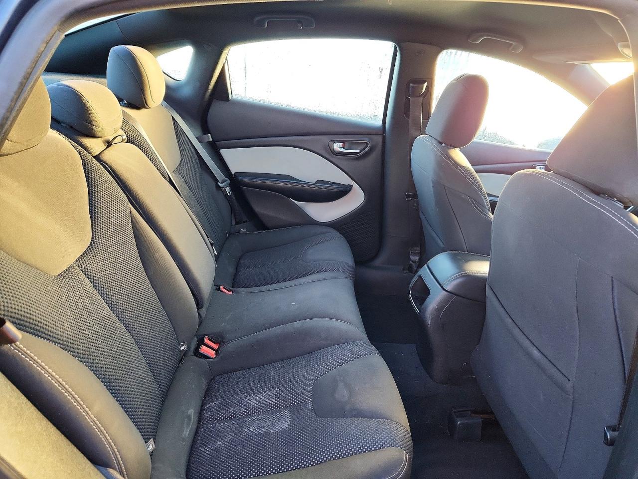 2014 DODGE DART SXT photo 19