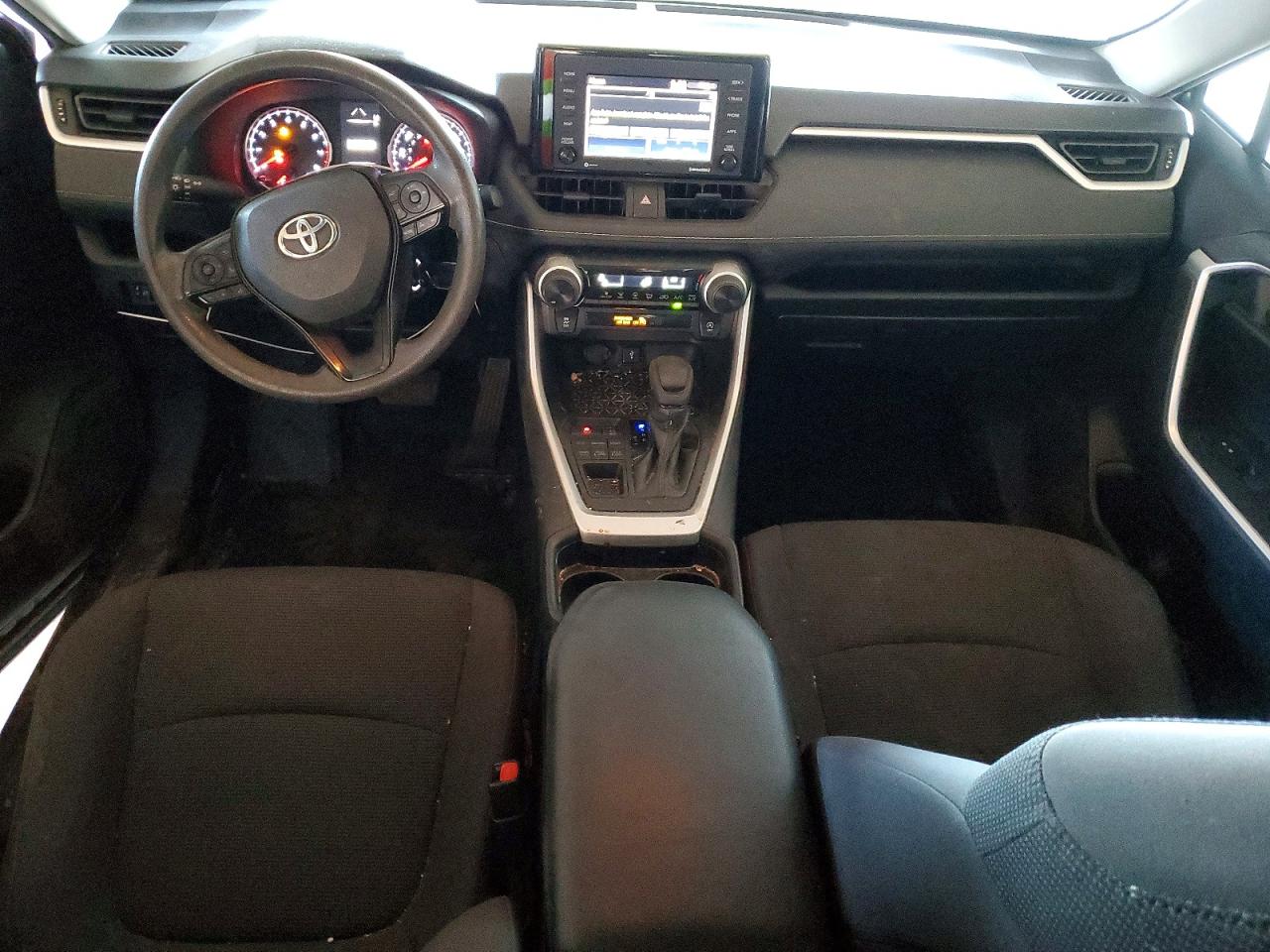 2021 TOYOTA RAV4 LE photo 15
