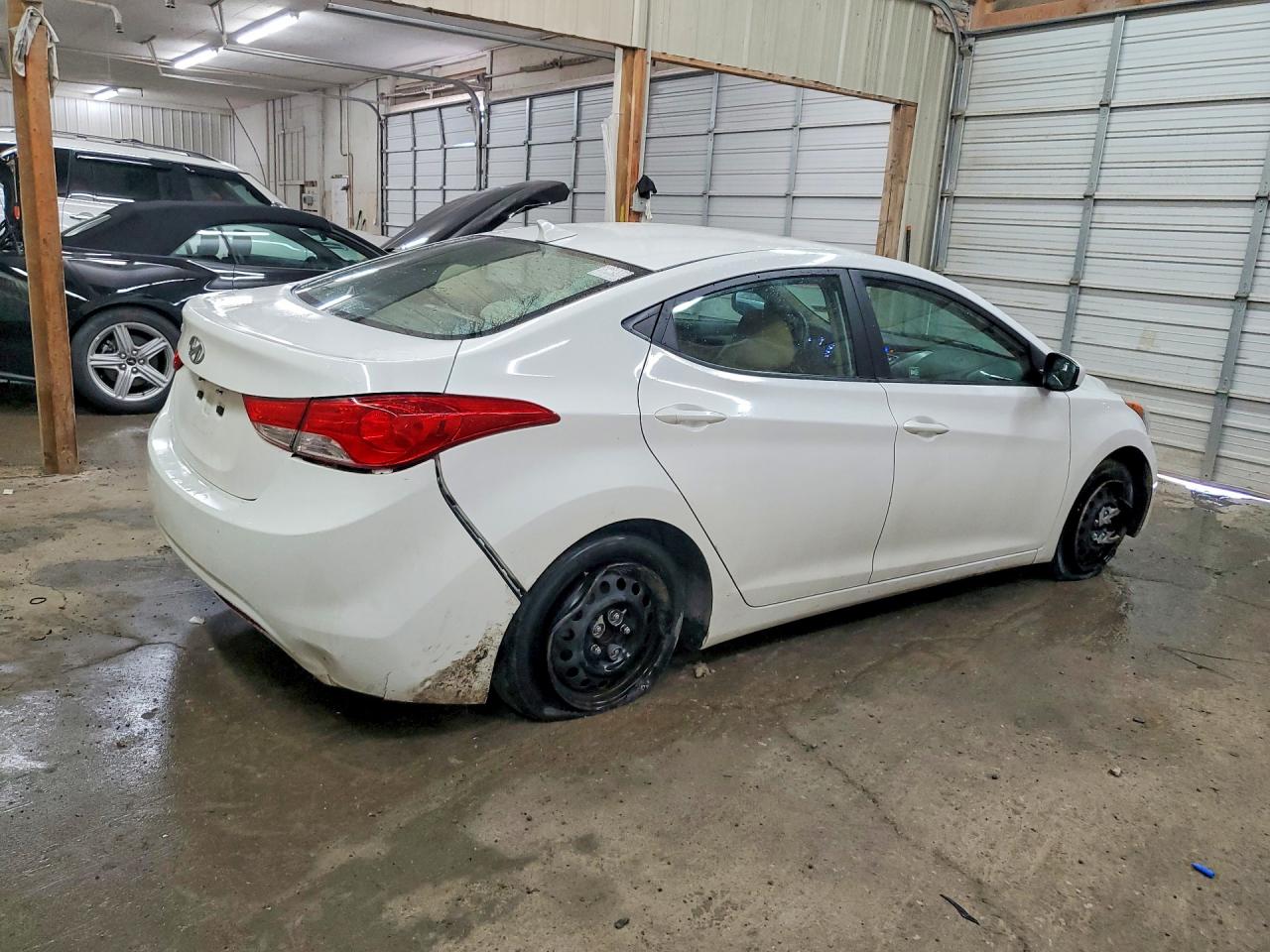 2013 HYUNDAI ELANTRA GLS photo 3