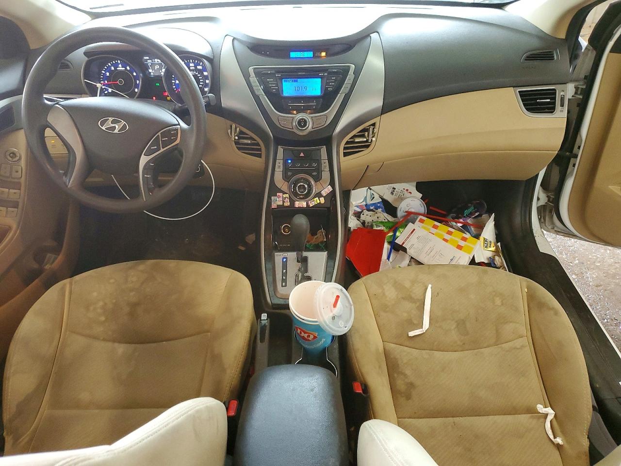2013 HYUNDAI ELANTRA GLS photo 8