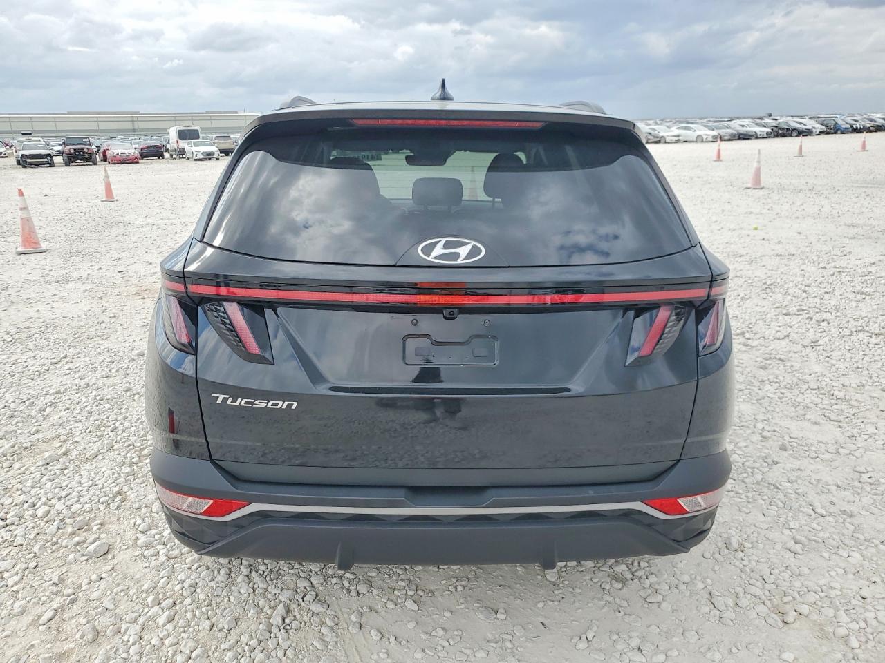 2023 HYUNDAI TUCSON SEL photo 6