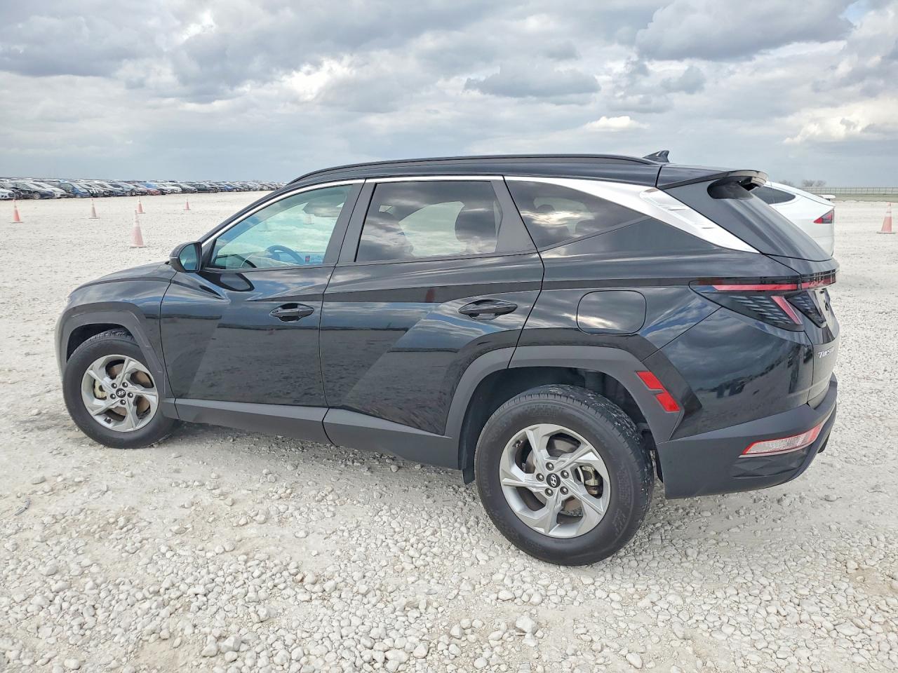 2023 HYUNDAI TUCSON SEL photo 2