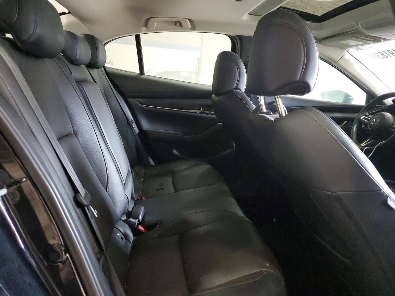2019 MAZDA 3 PREMIUM photo 10
