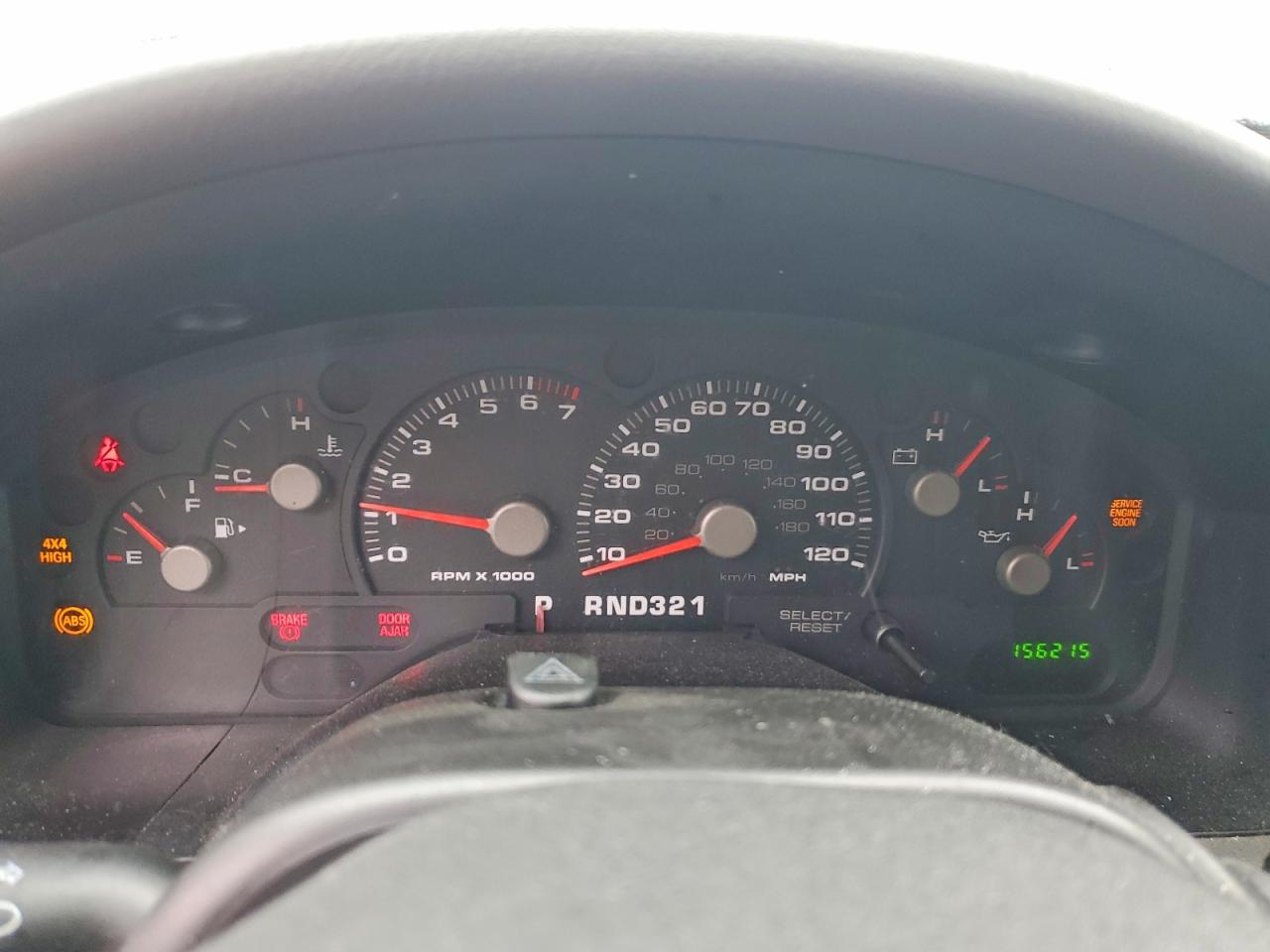 2004 FORD EXPLORER photo 25