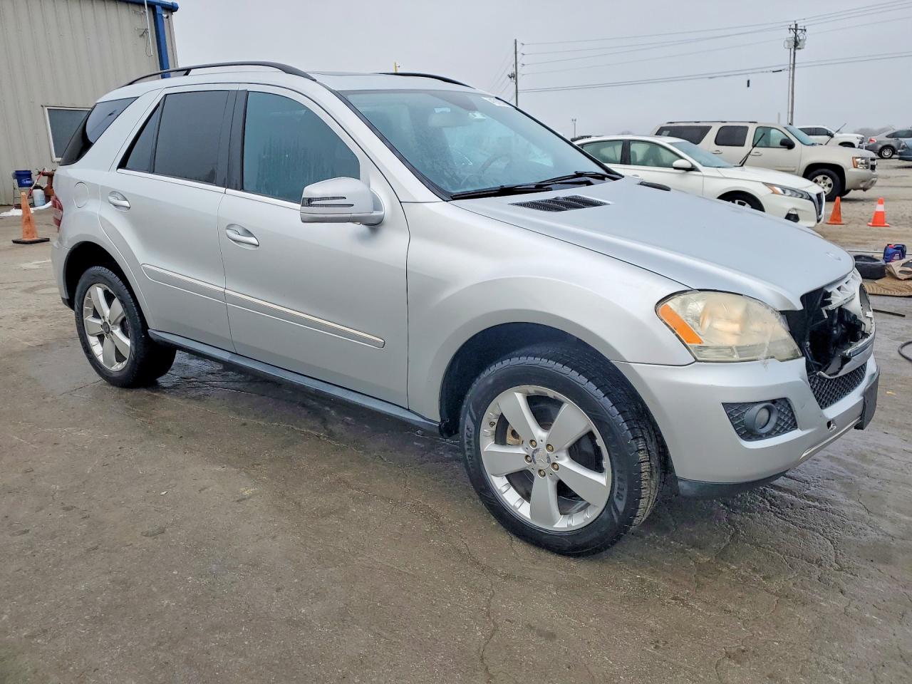 2011 MERCEDES-BENZ ML 350 4MATIC photo 4