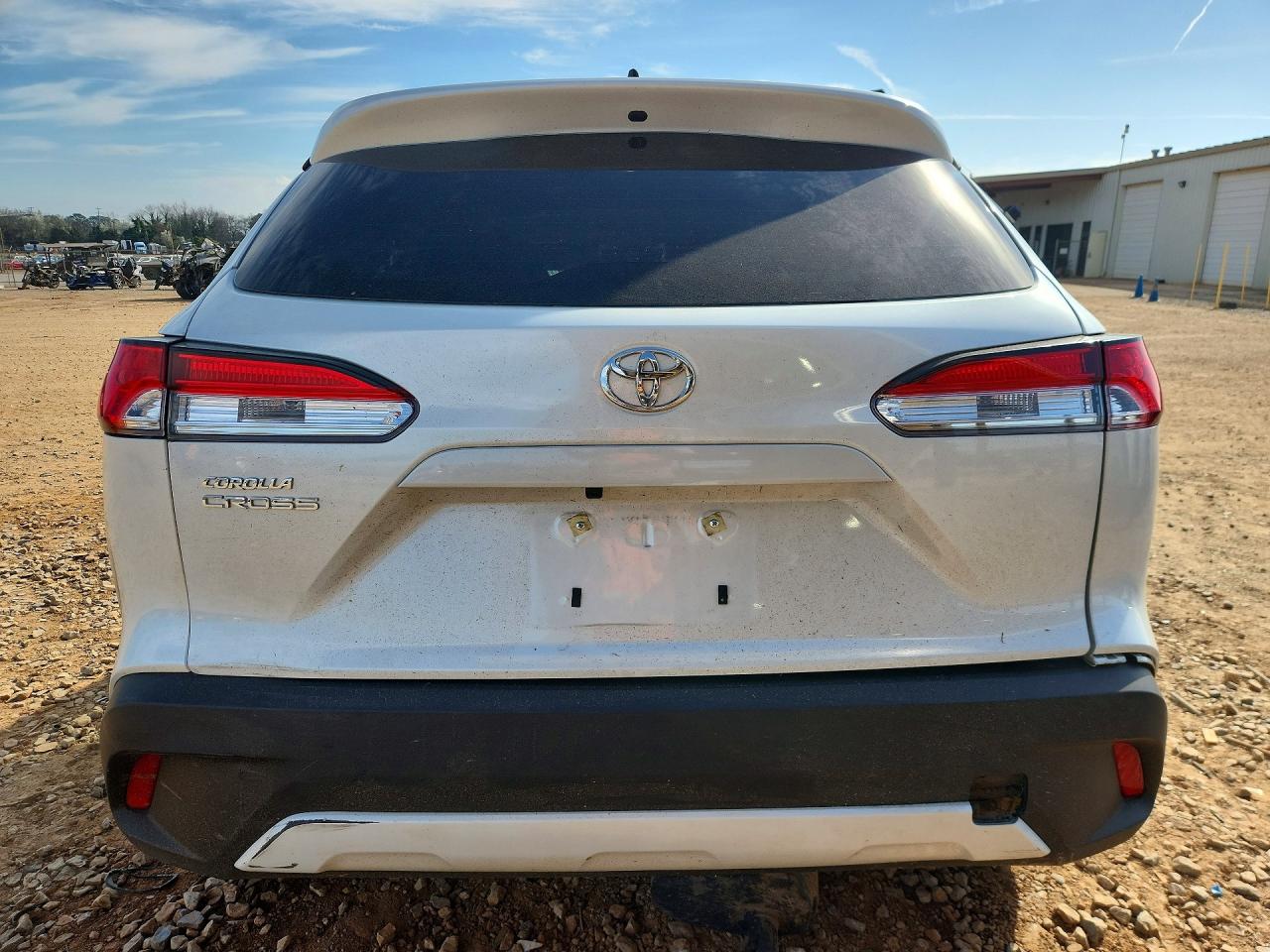 2025 TOYOTA COROLLA CROSS L photo 6