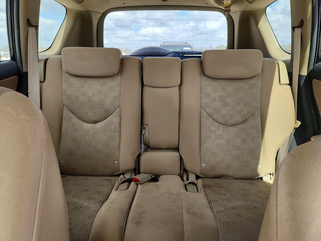 2010 TOYOTA RAV4 BASE photo 19