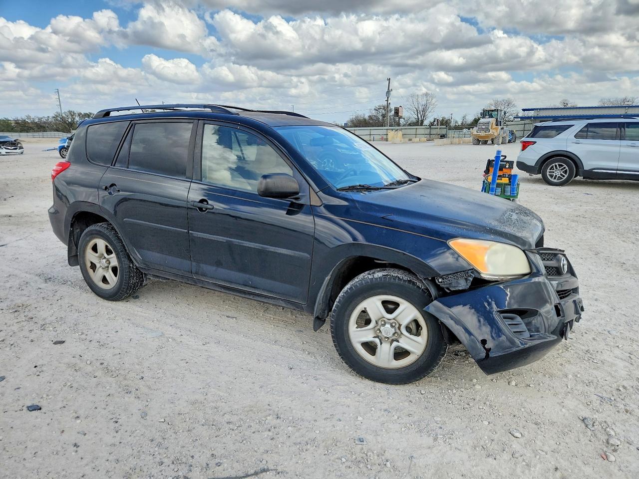 2010 TOYOTA RAV4 BASE photo 7
