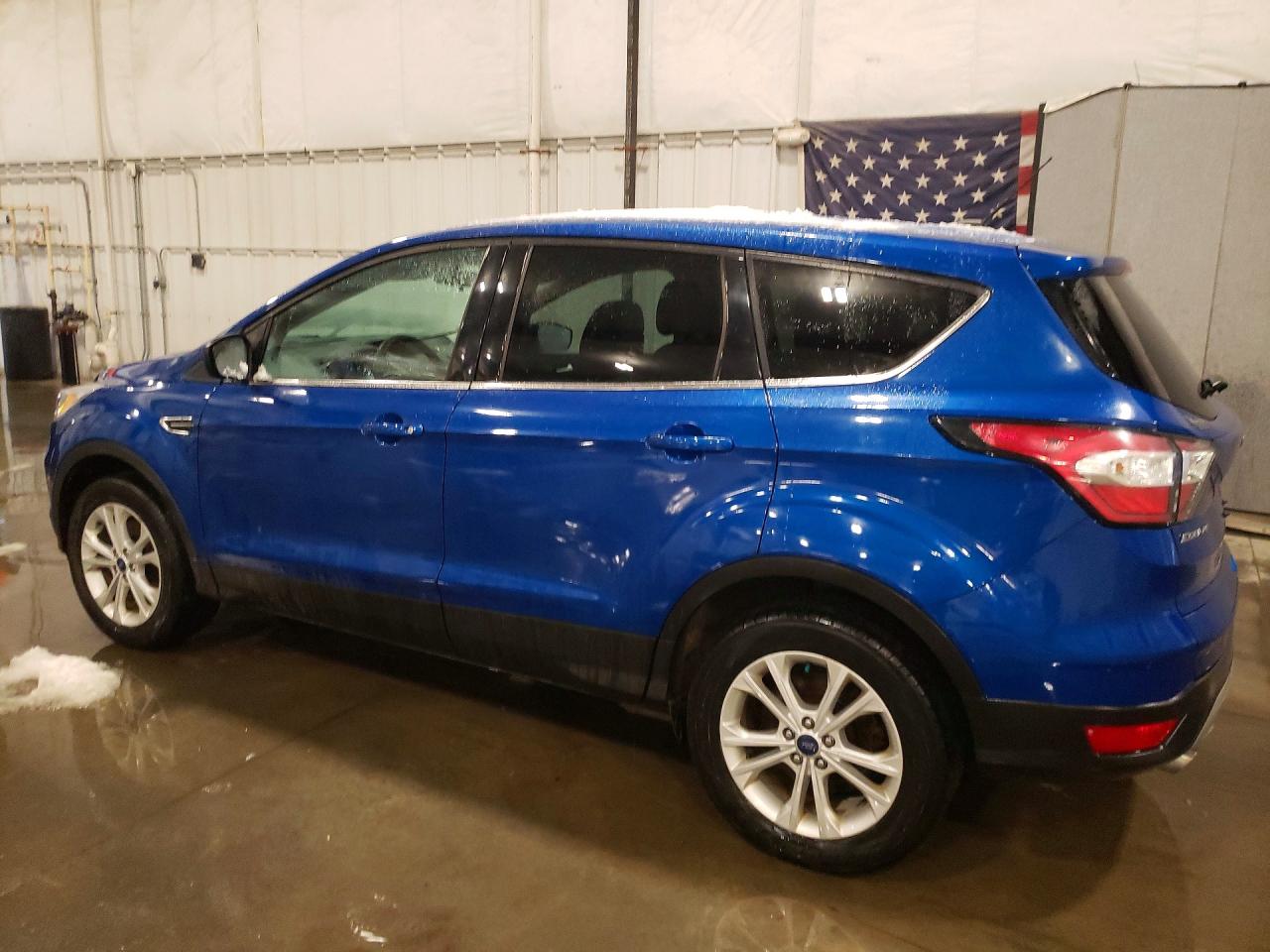 2017 FORD ESCAPE SE photo 3