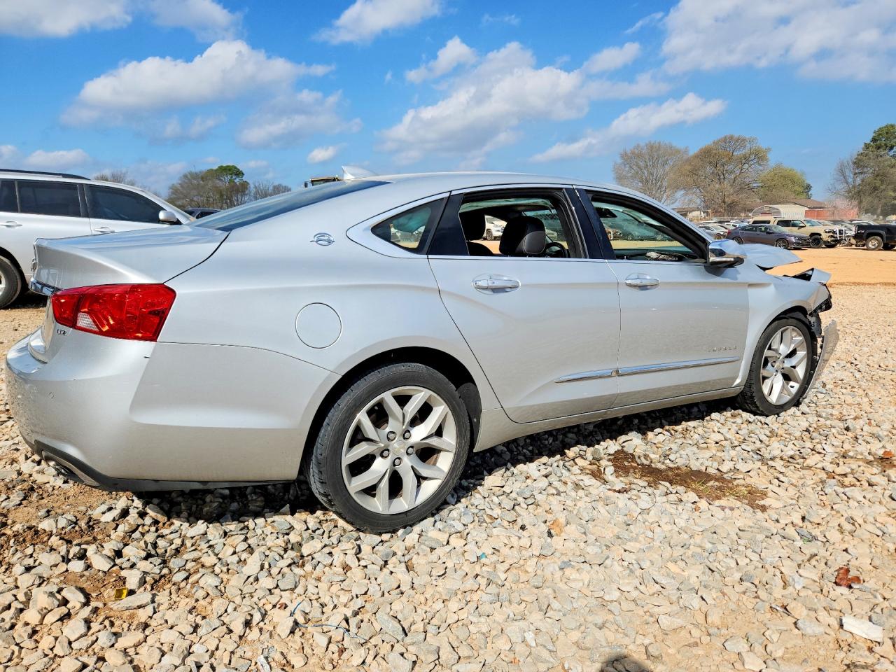 2015 CHEVROLET IMPALA LTZ photo 5