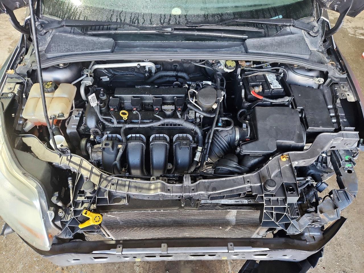 2014 FORD FOCUS SE photo 31